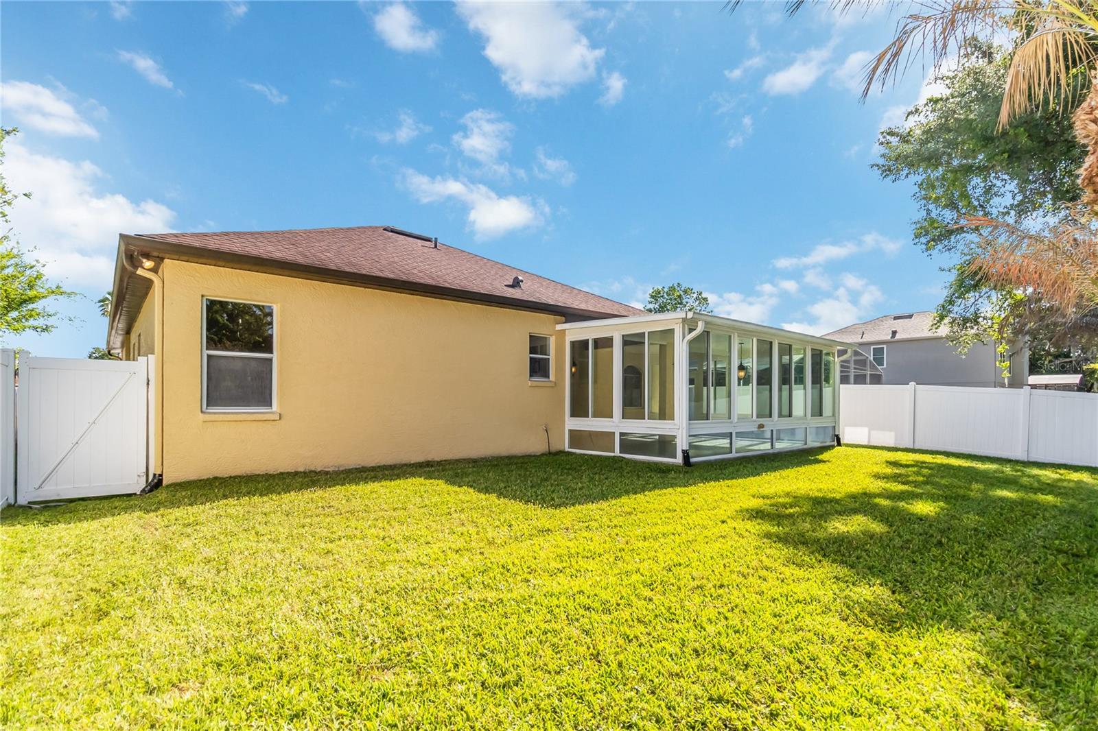677 Buckhaven Loop Property Photo 32