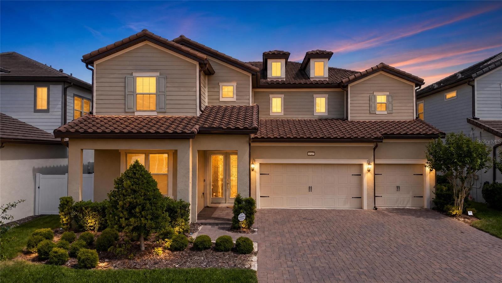 8059 LEAF GROVE CIR