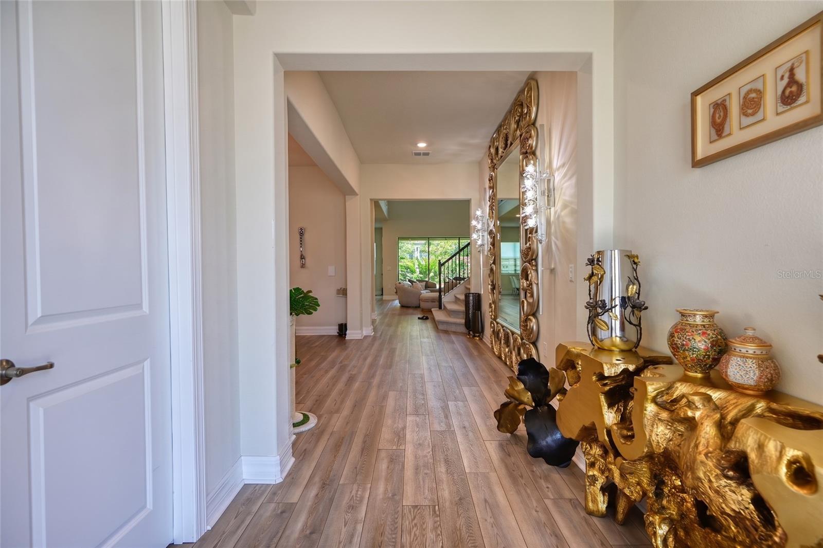 8059 Leaf Grove Cir Property Photo 3