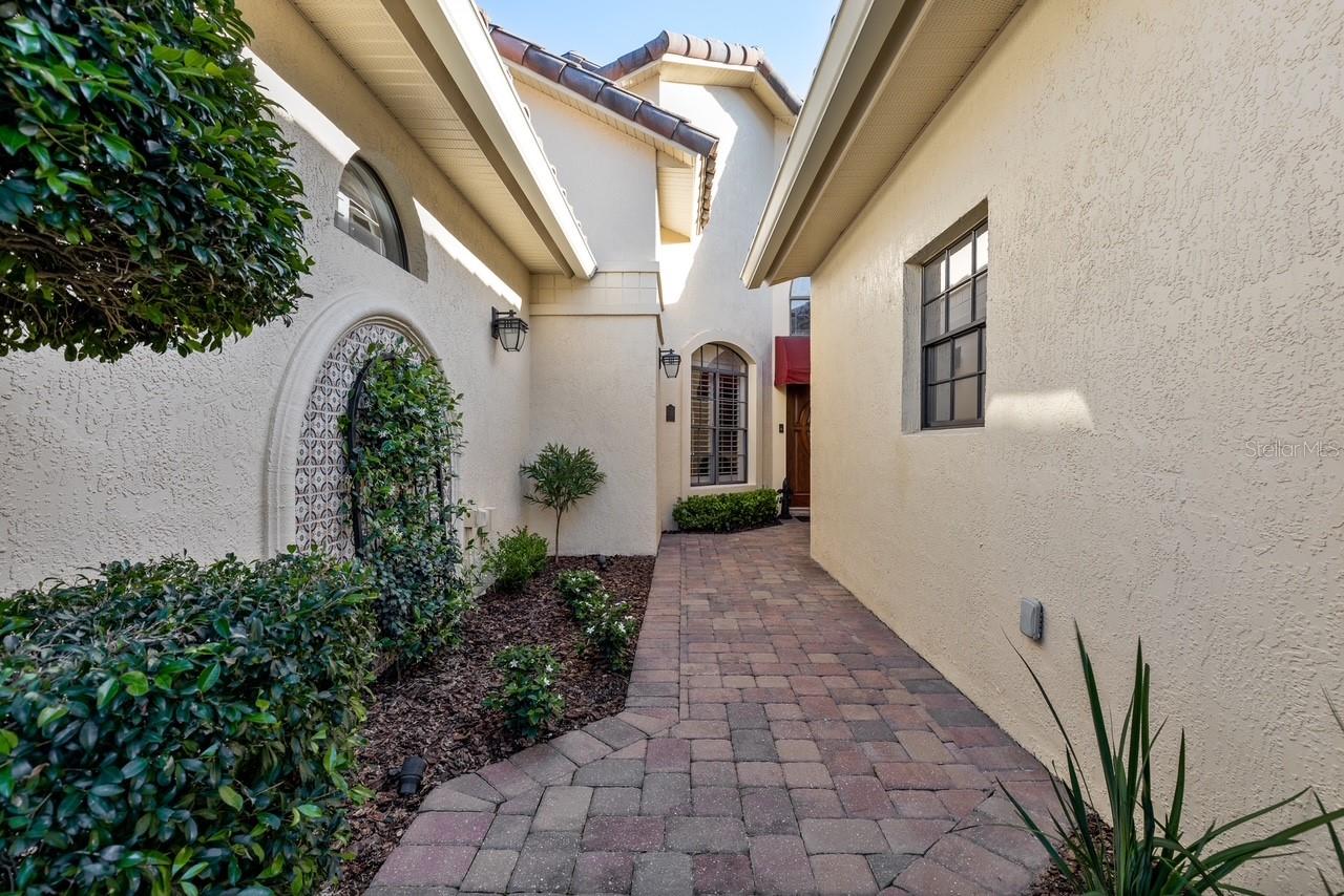 2428 Via Genova Property Photo 4
