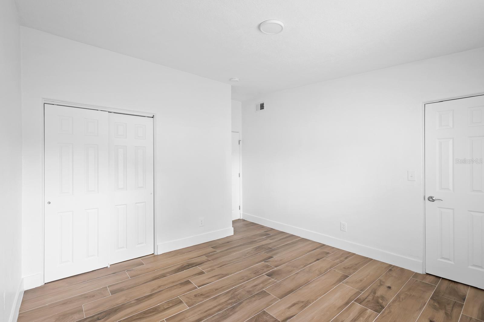 1511 E Horatio Ave Property Photo 9