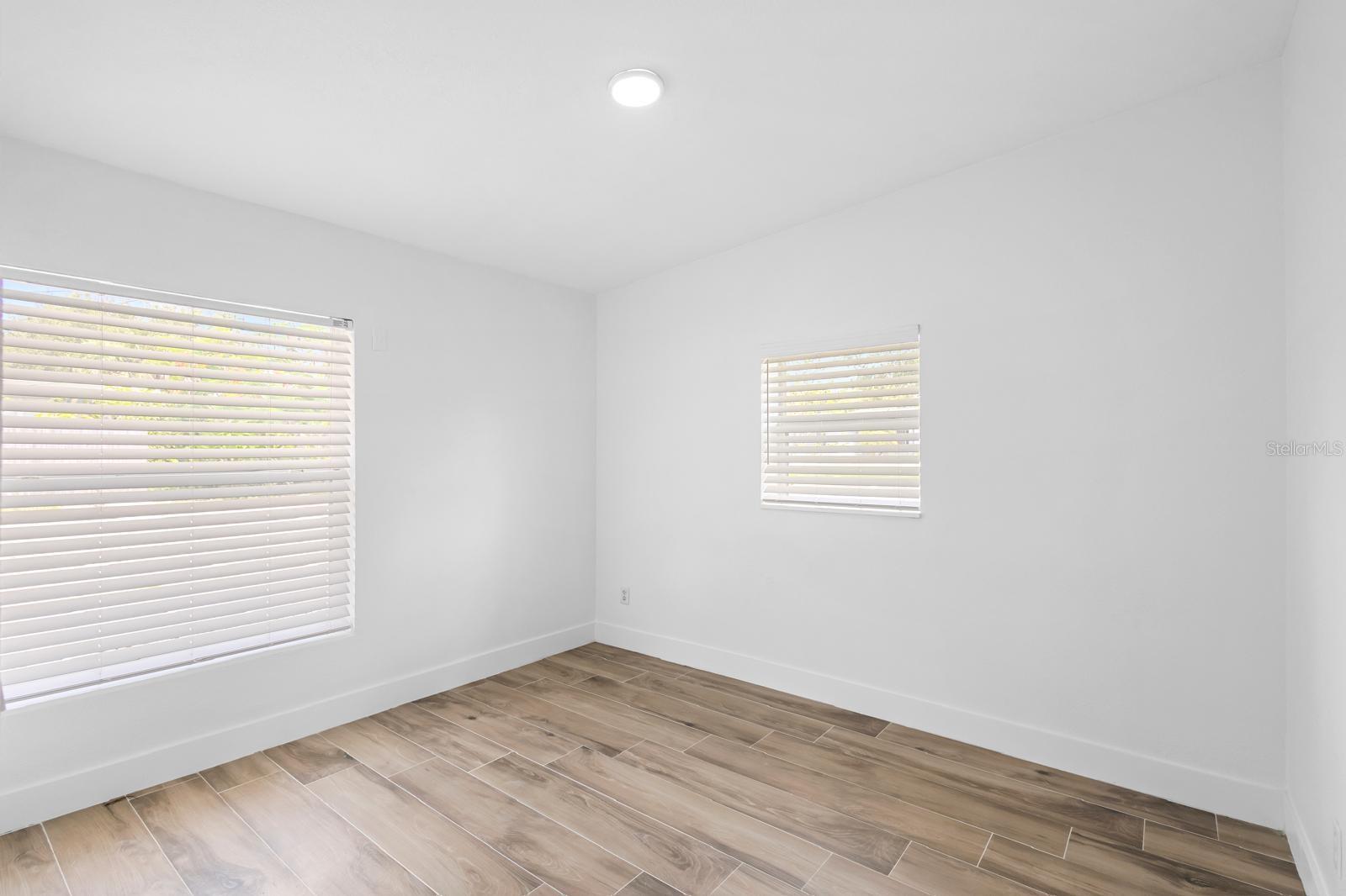 1511 E Horatio Ave Property Photo 11