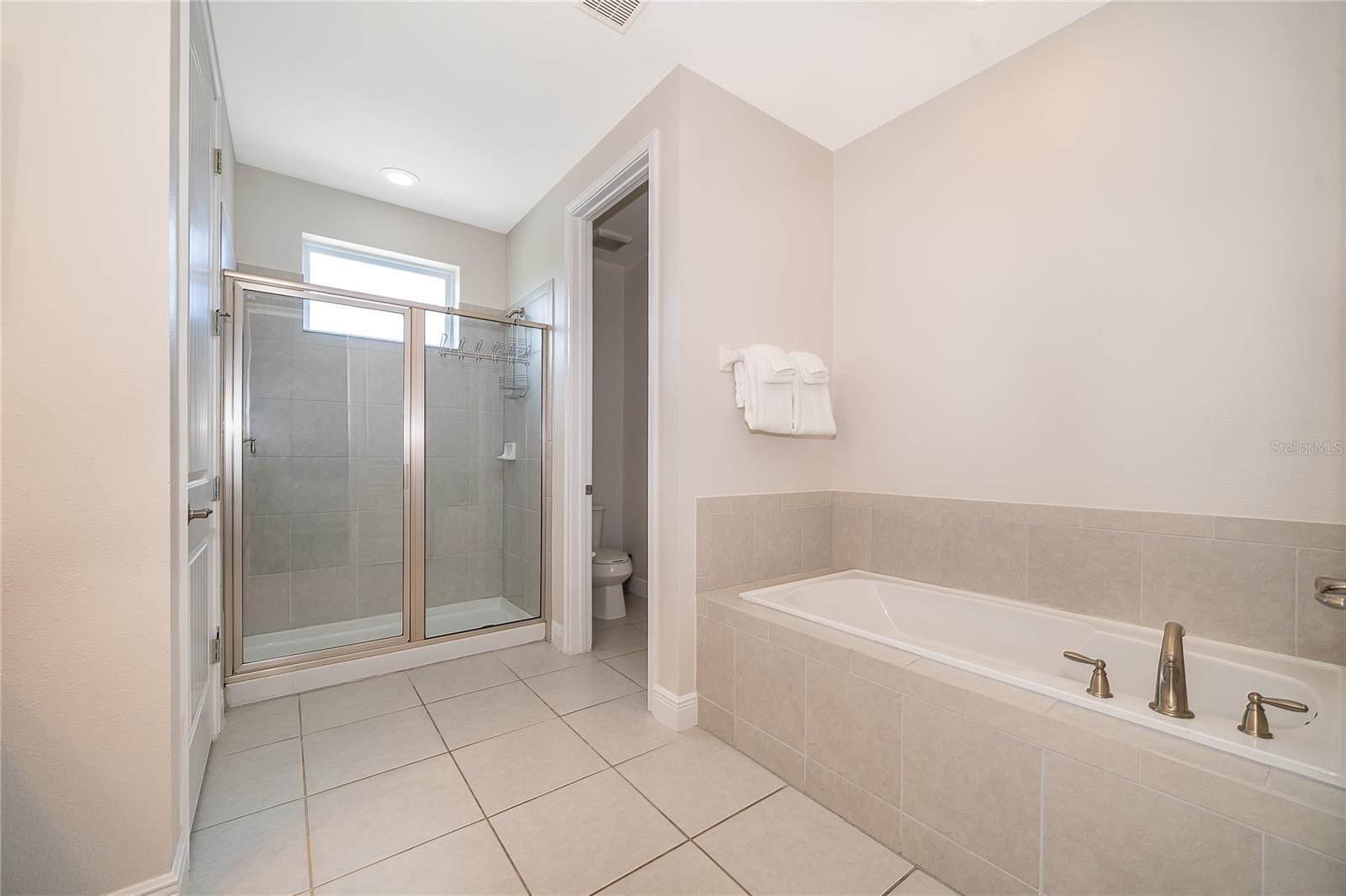 380 Pendant Ct Property Photo 24