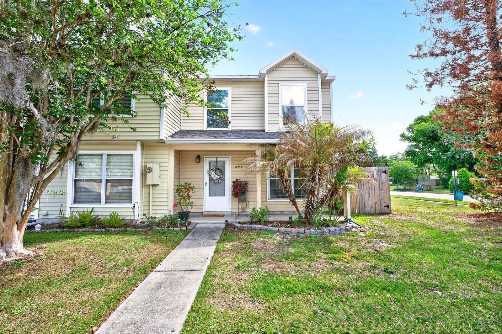 299 WOODGREEN LN Property Photo 1