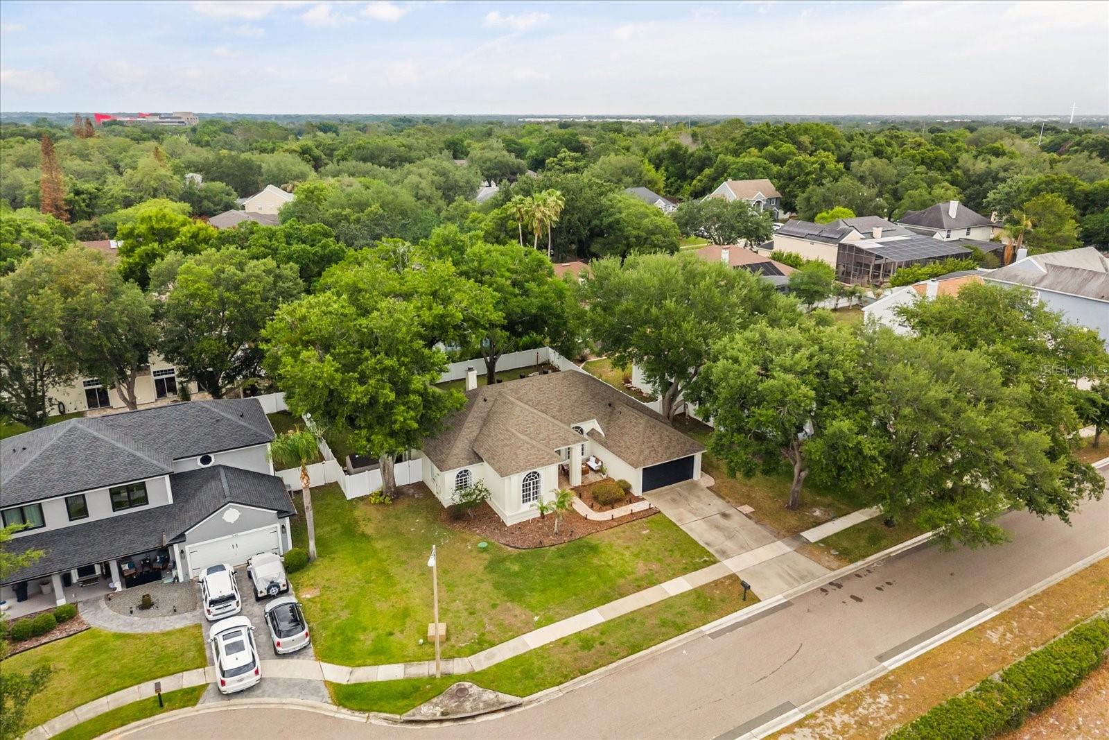 1934 Thoroughbred Dr Property Photo 44