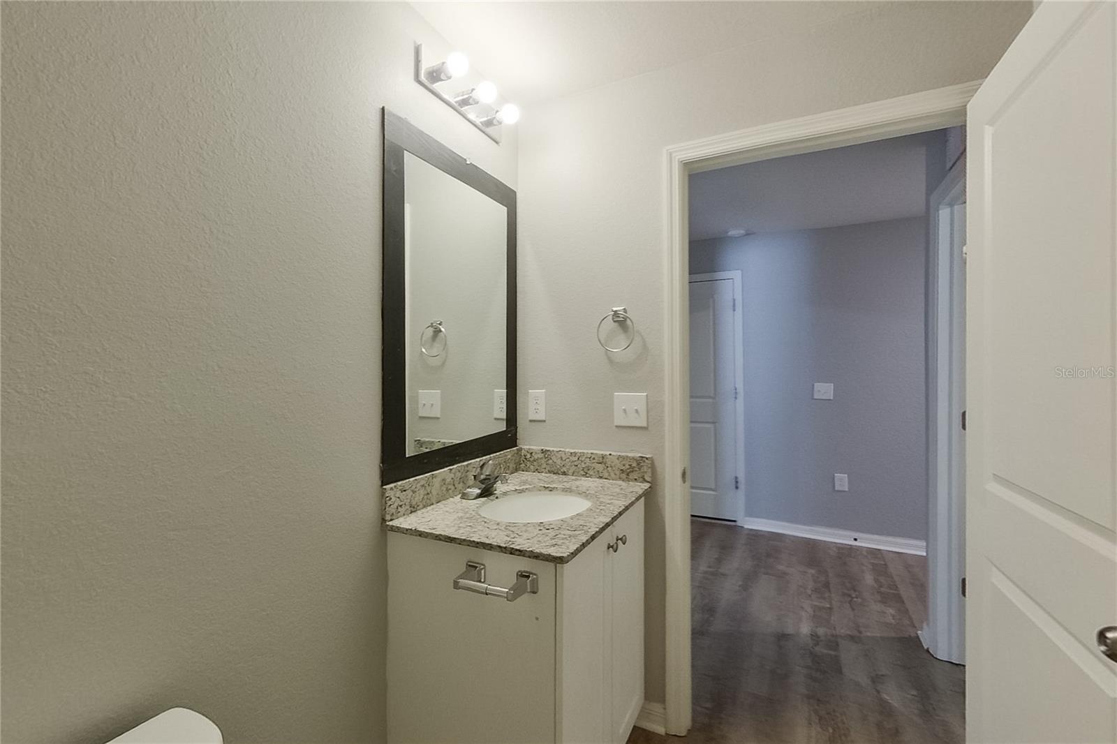 2227 Nw 11th Ct Property Photo 16