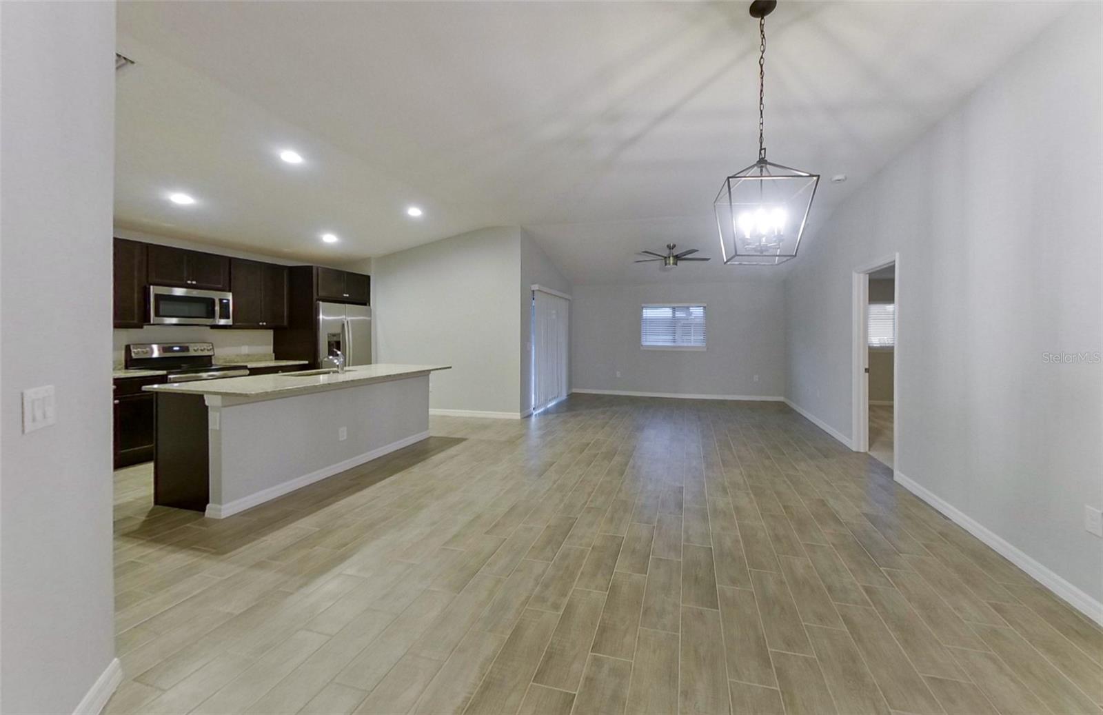 227 Pennfield St Property Photo 2