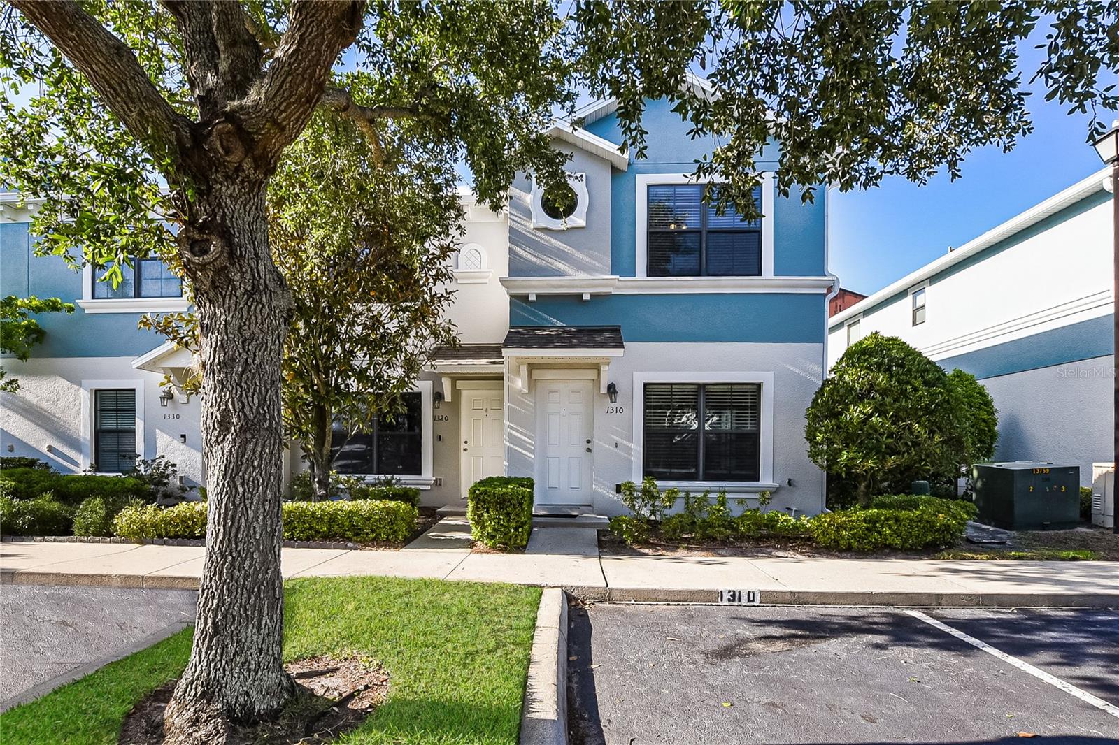 1310 WINDSOR LAKE CIR