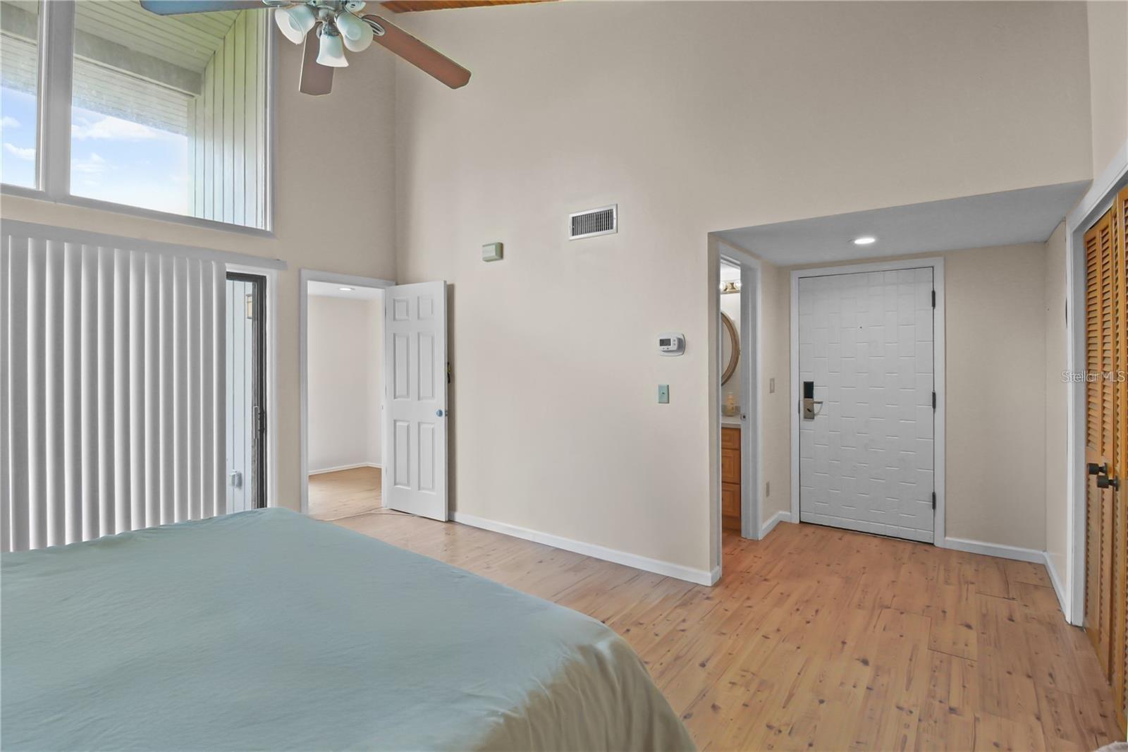 3566 Camelot Dr #6 Property Photo 11