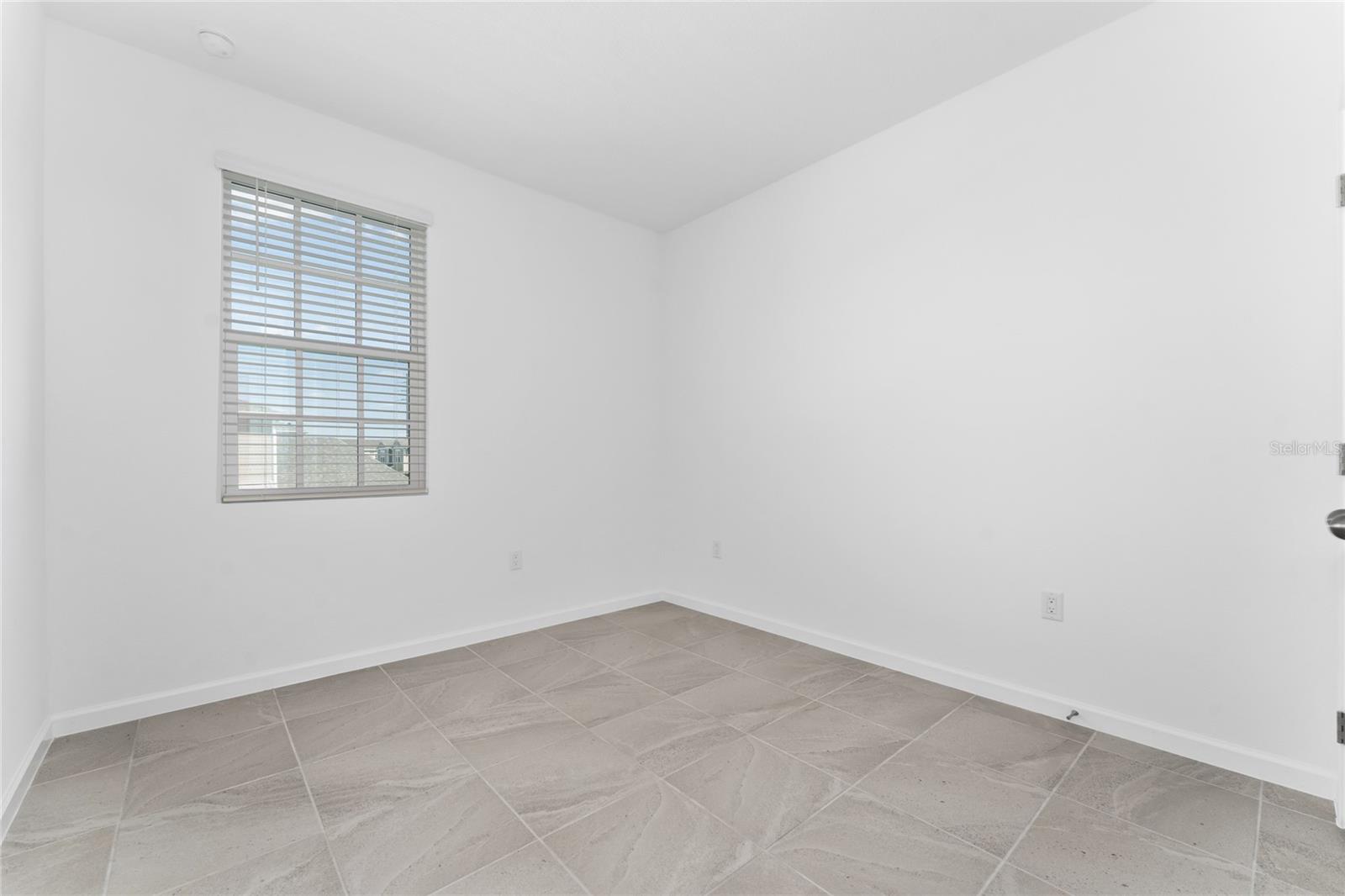 2426 Celebration Blvd Property Photo 20