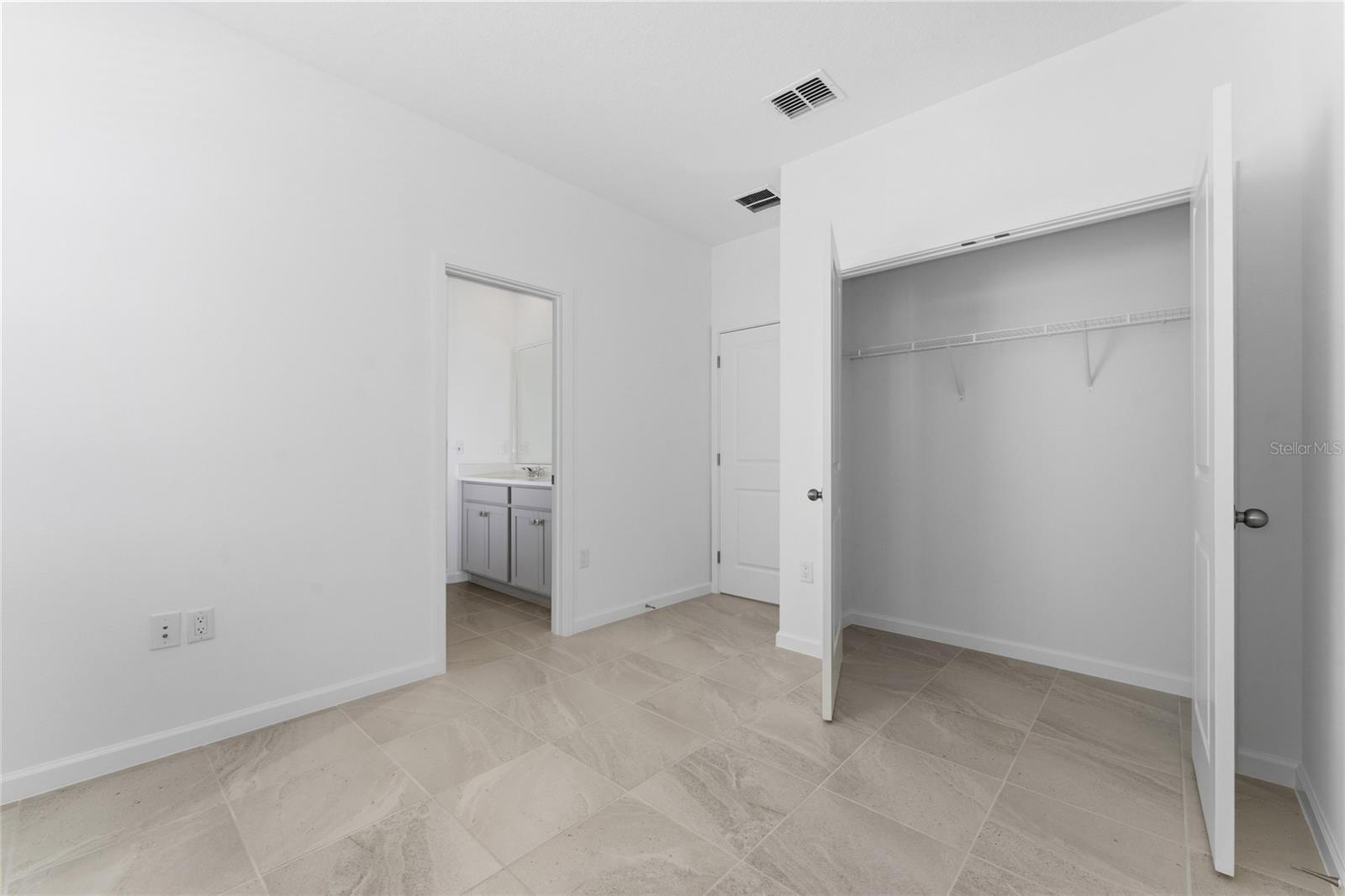 2426 Celebration Blvd Property Photo 24