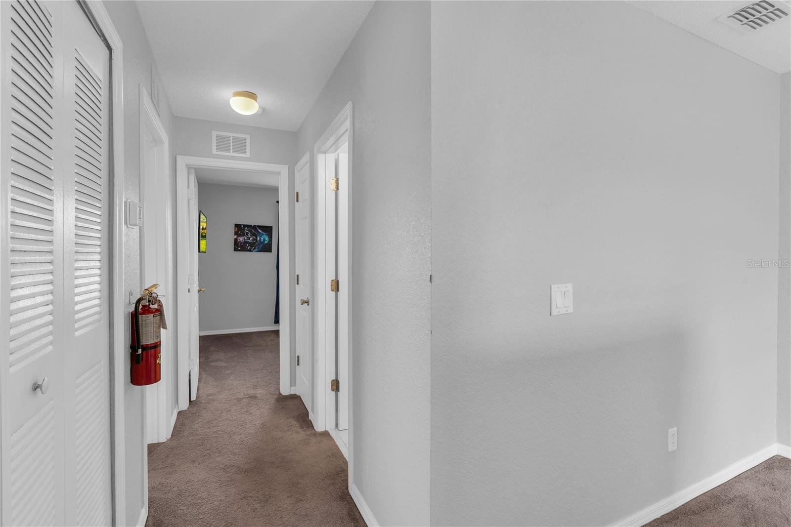 457 La Mirage St Property Photo 32