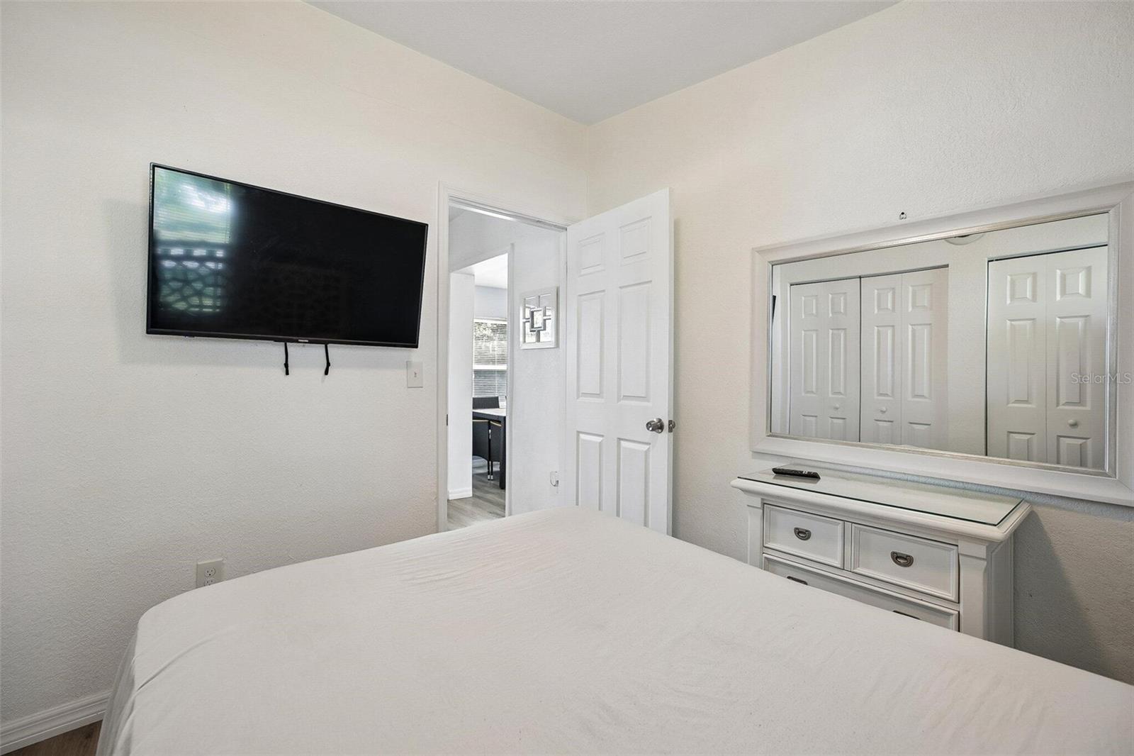 2321 Ednor St Property Photo 17