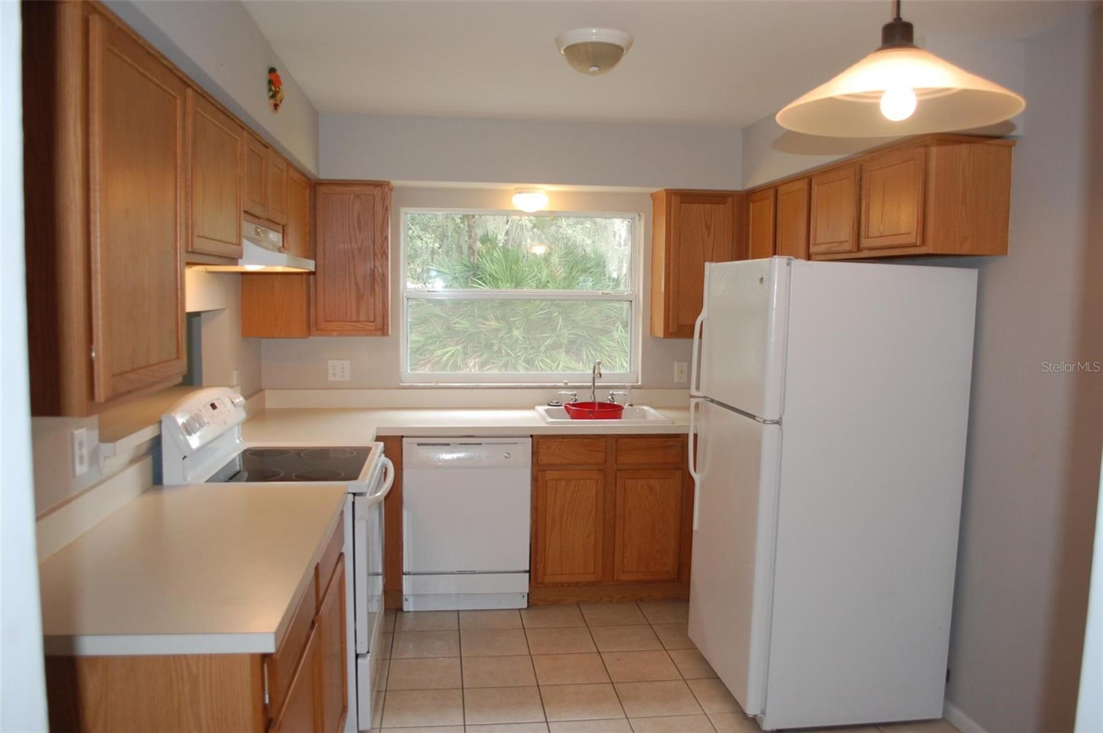 2887 N Bermuda Ave Property Photo 3