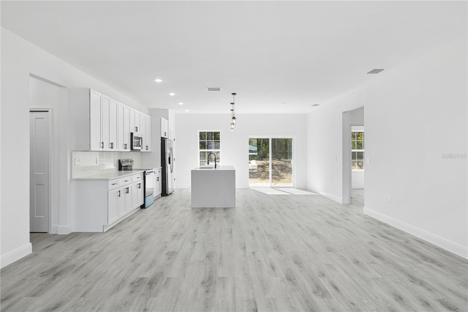 8839 N Joann Dr Property Photo 10
