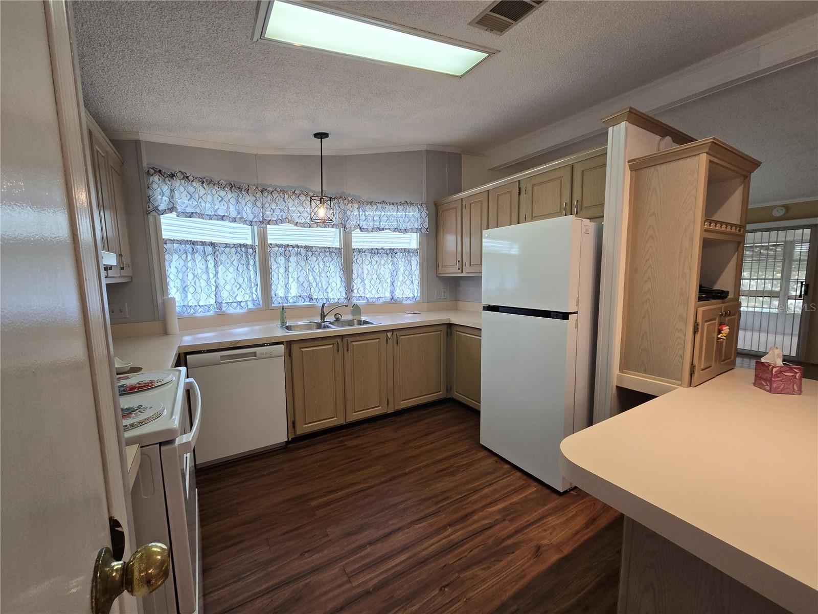 4122 Greenbluff Rd #821 Property Photo 24