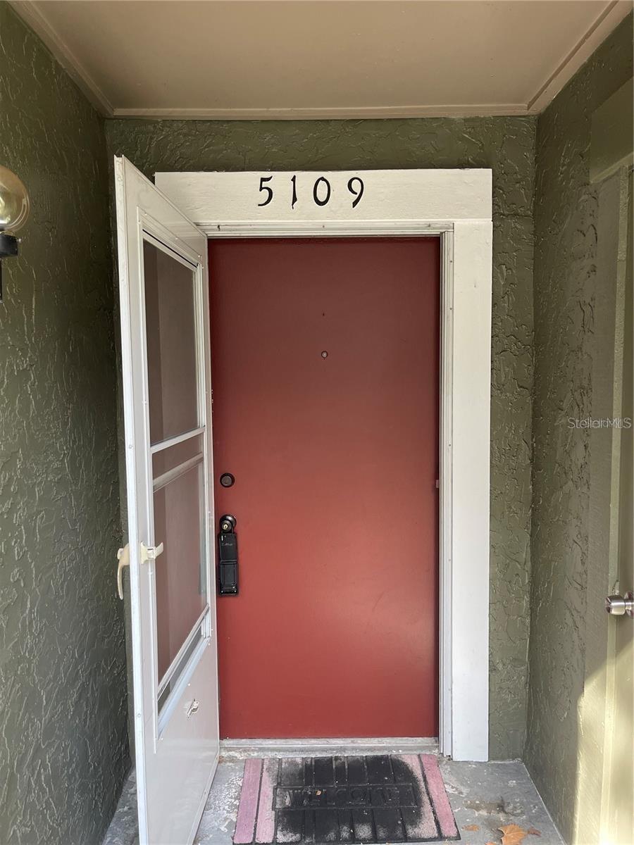5109 Eaglesmere Dr #11a Property Photo 2