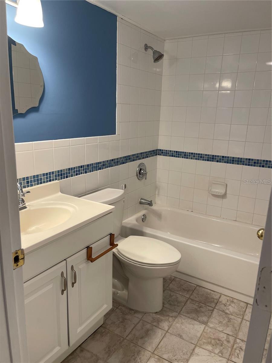 5109 Eaglesmere Dr #11a Property Photo 6