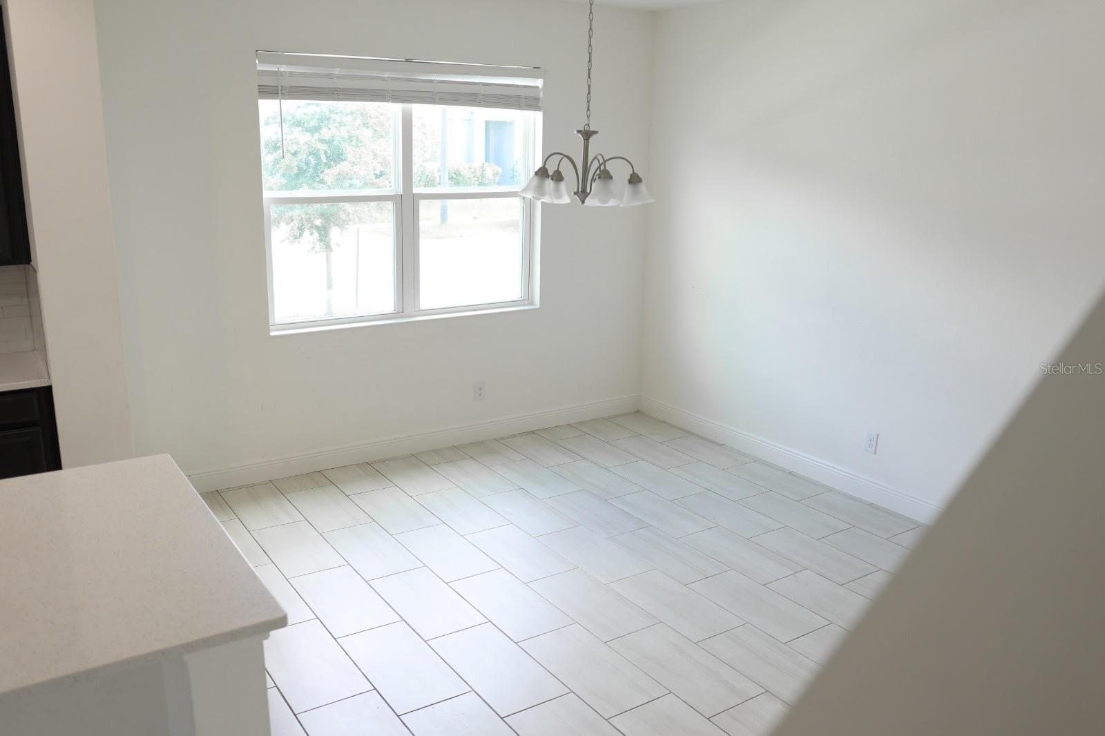 5063 Down Ct Property Photo 5