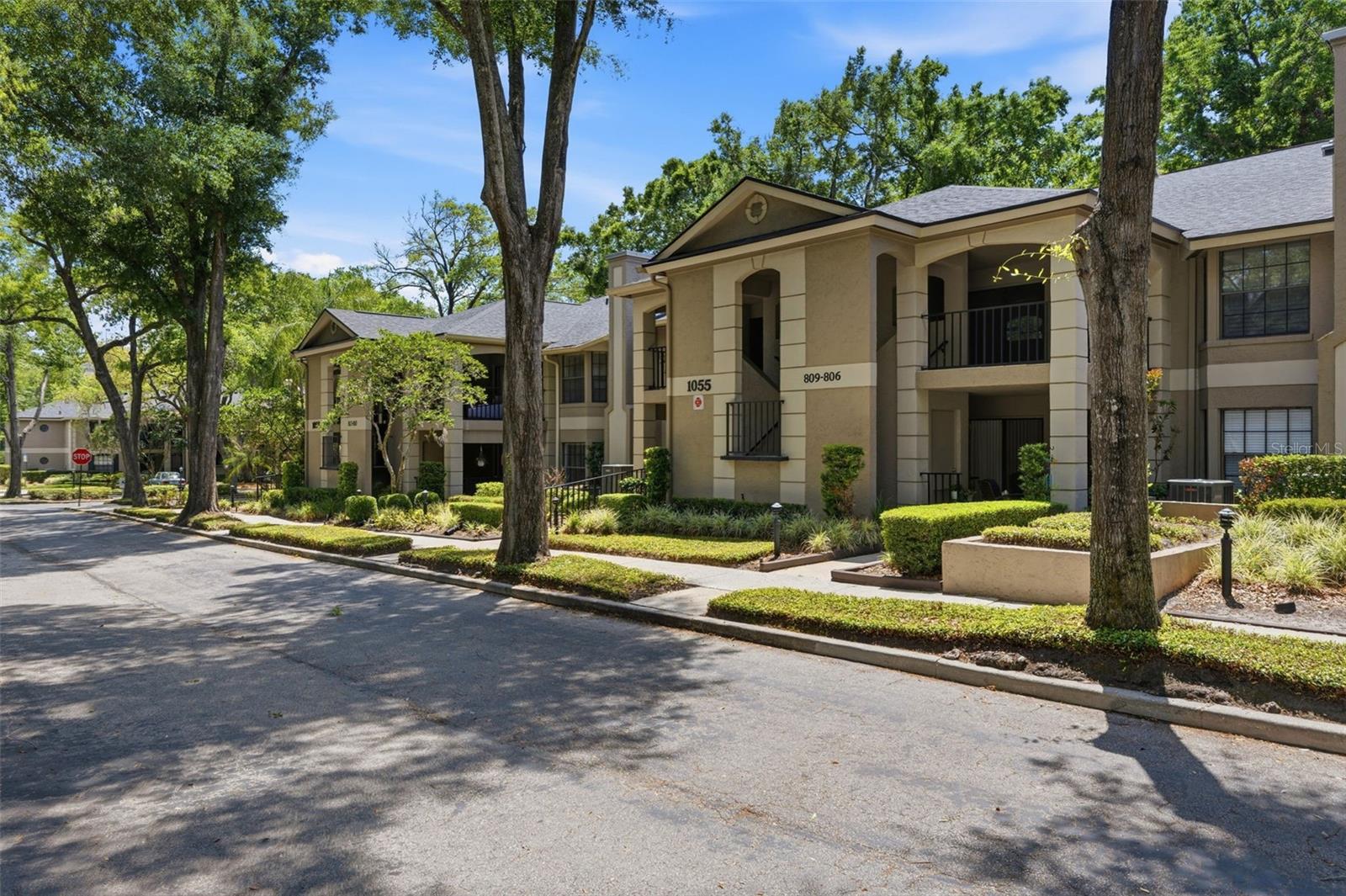 1055 Kensington Park Dr #808 Property Photo 1