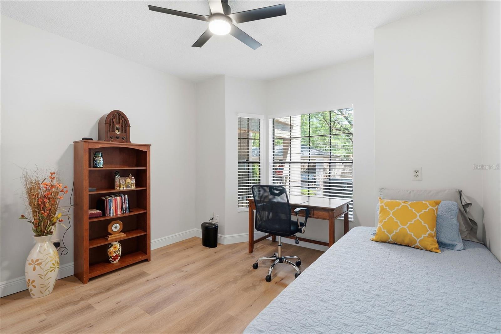 1055 Kensington Park Dr #808 Property Photo 13