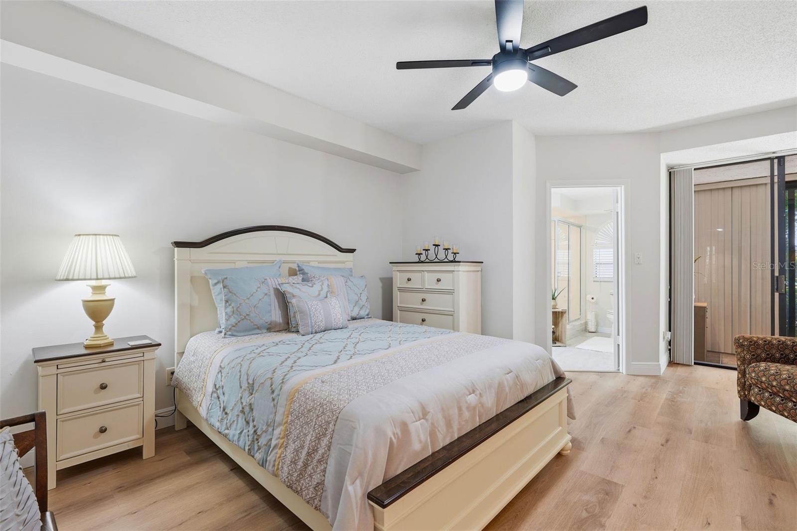 1055 Kensington Park Dr #808 Property Photo 15