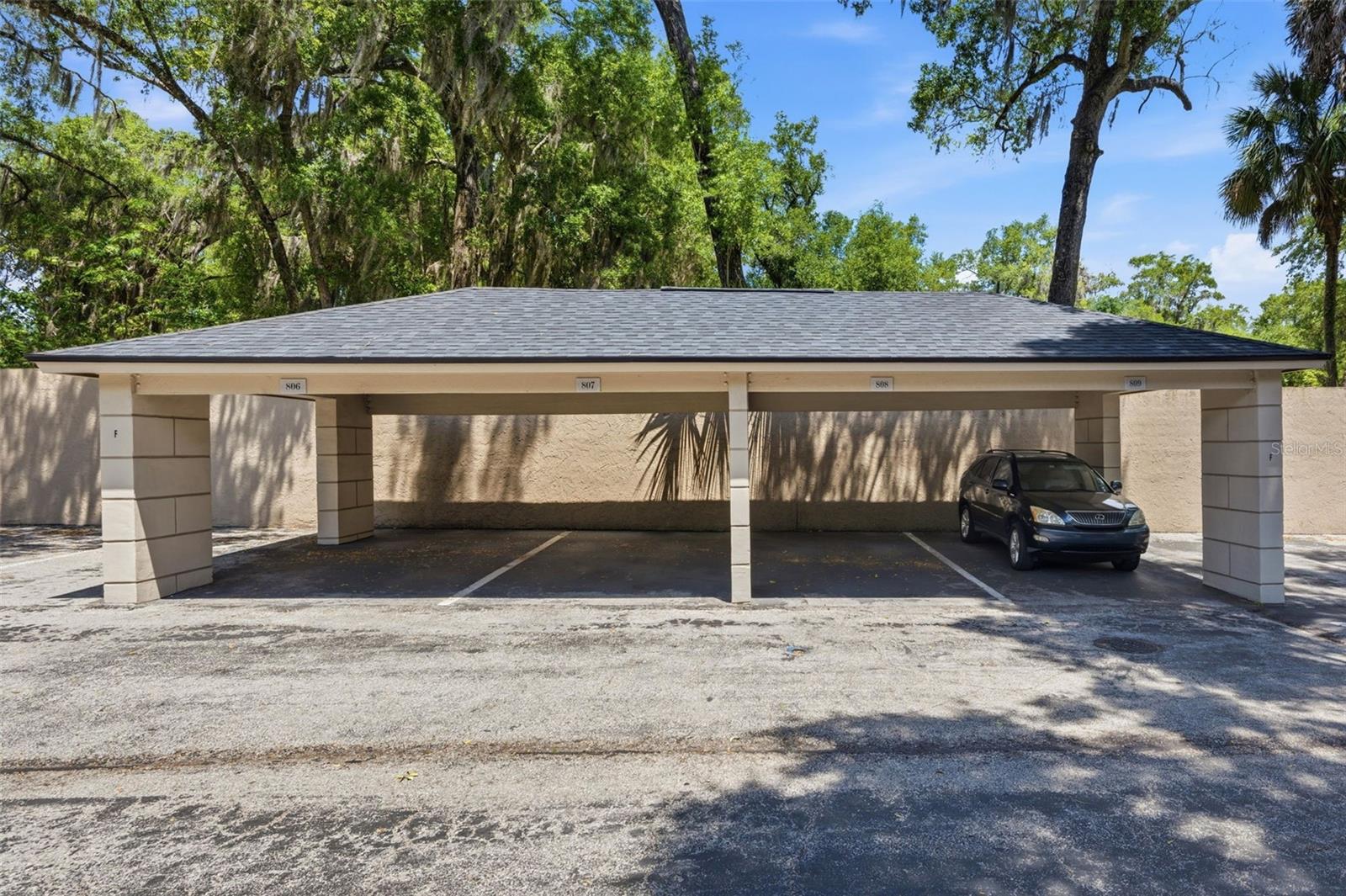 1055 Kensington Park Dr #808 Property Photo 25