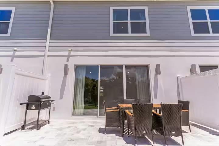 7842 Spectrum Dr Property Photo 19