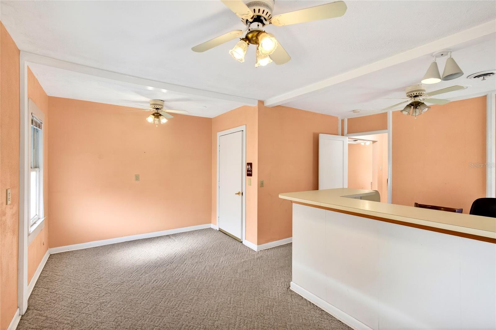 1266 E Silver Springs Blvd Property Photo 8