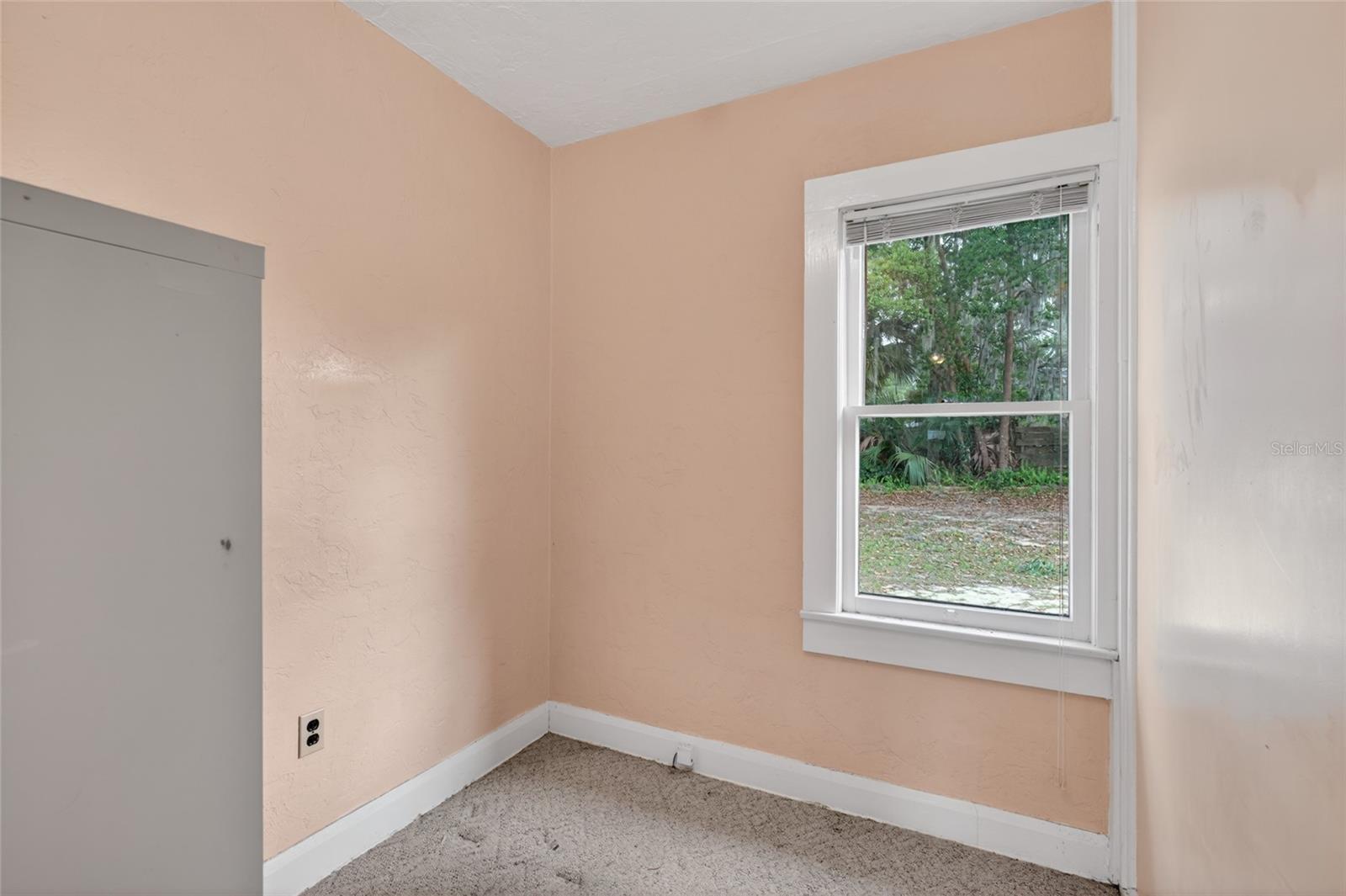 1266 E Silver Springs Blvd Property Photo 21