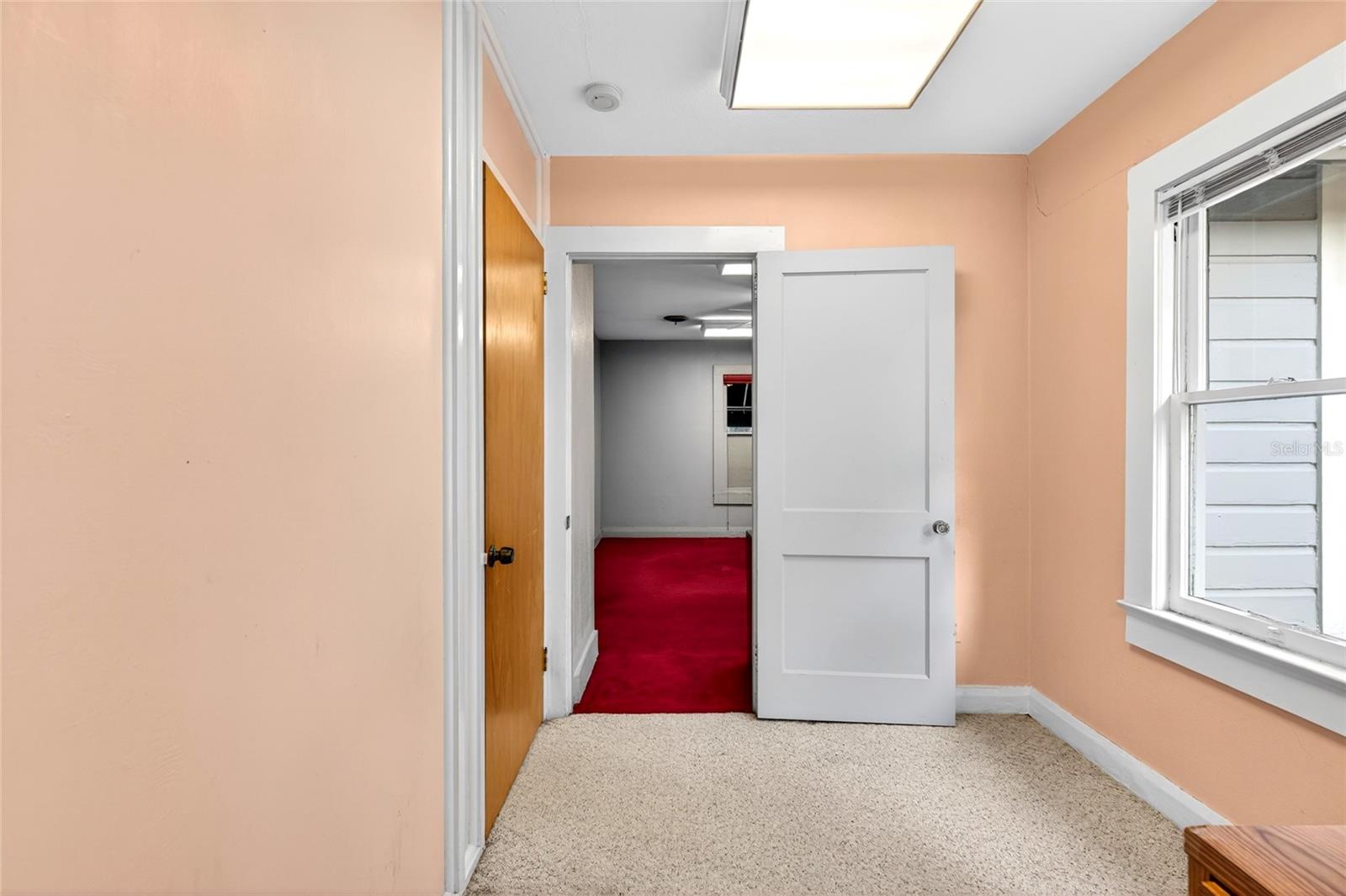 1266 E Silver Springs Blvd Property Photo 23