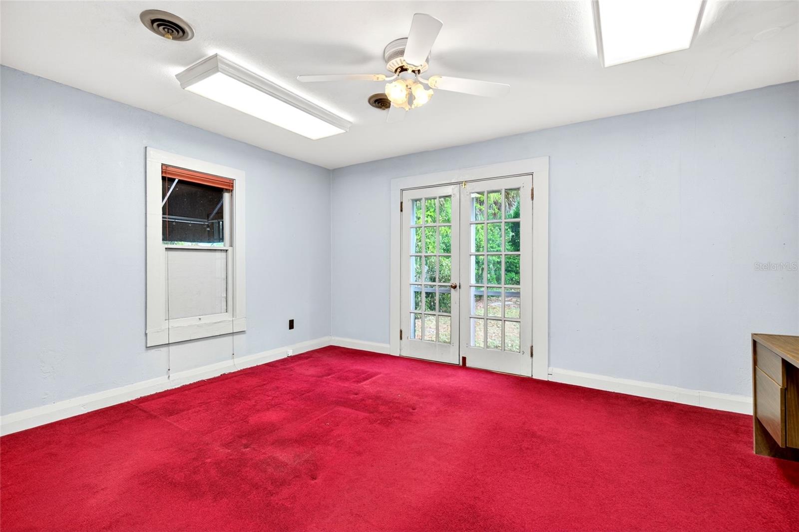1266 E Silver Springs Blvd Property Photo 30