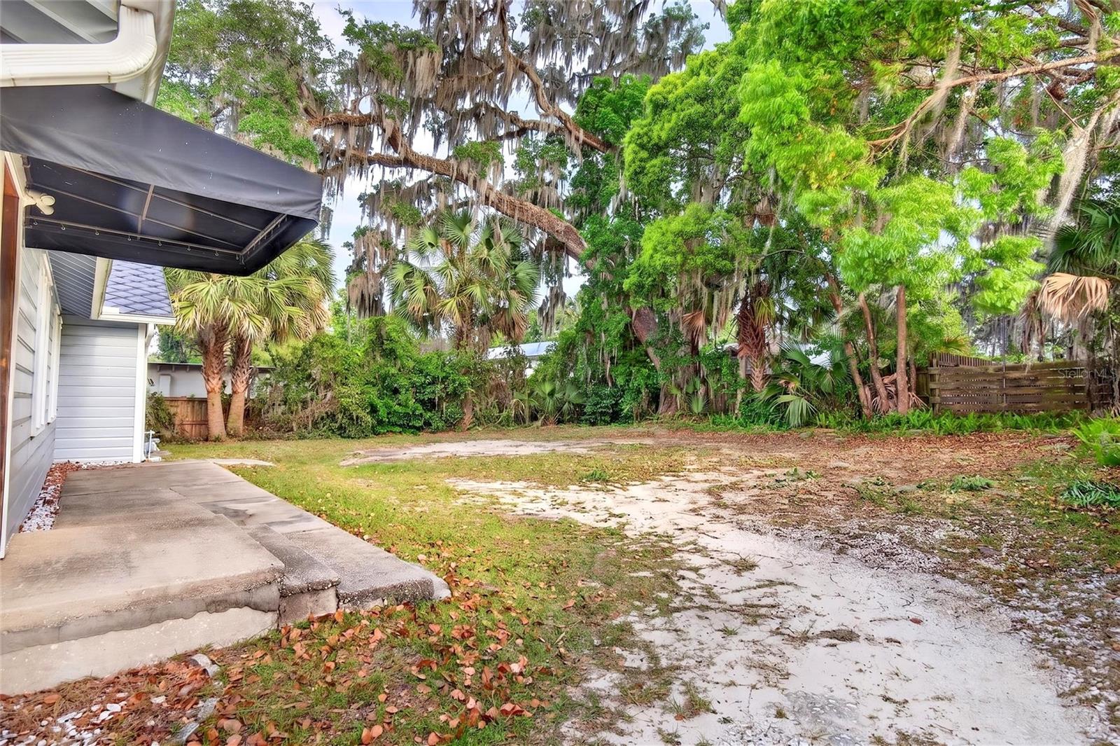 1266 E Silver Springs Blvd Property Photo 32