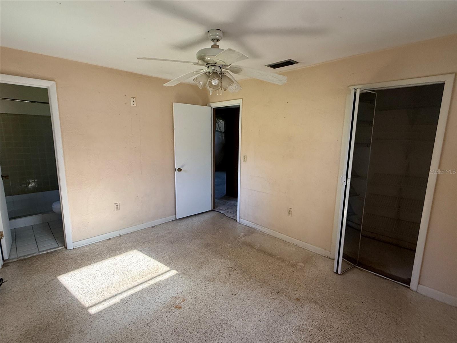 3802 E Esther St Property Photo 8