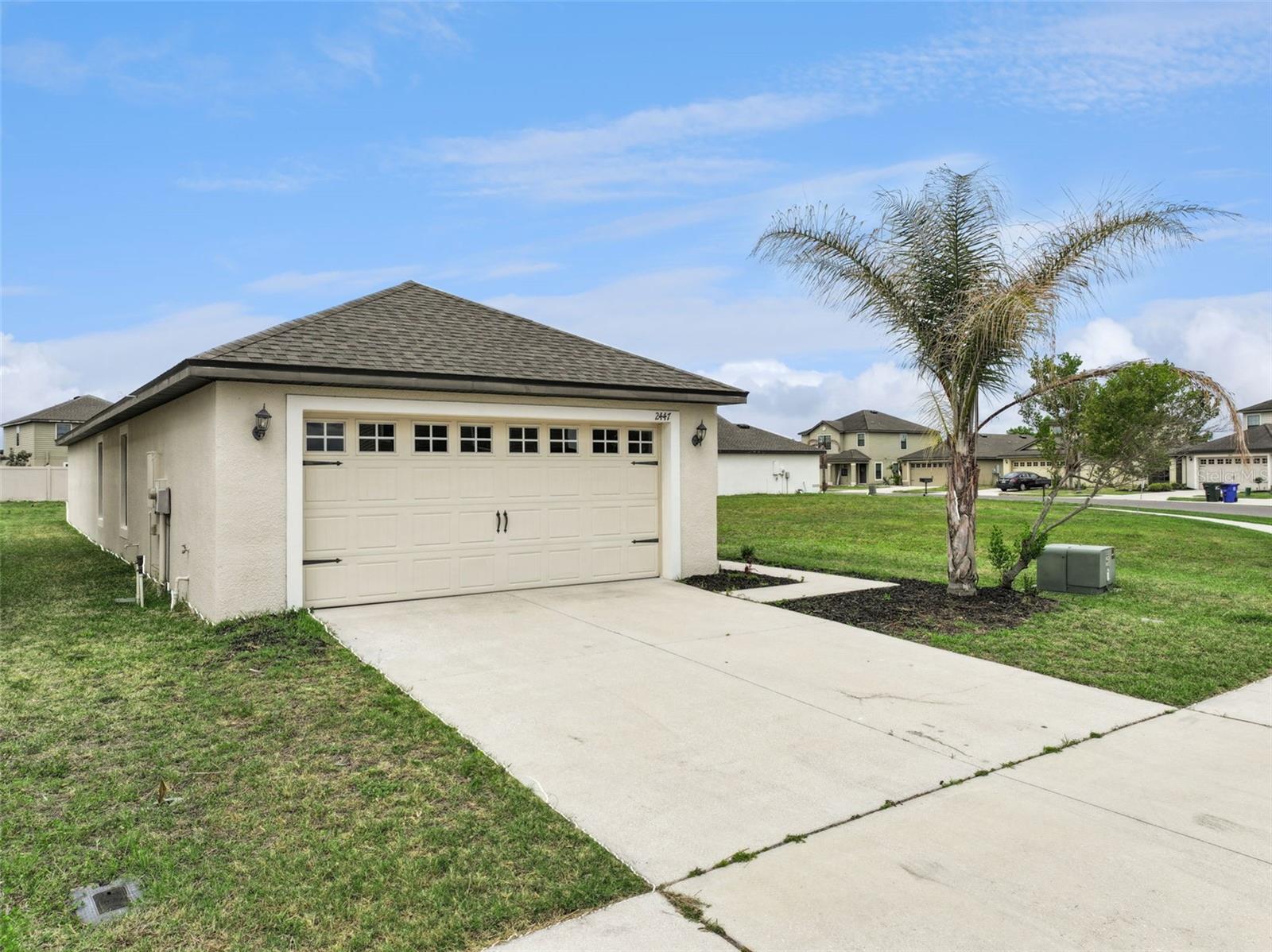2447 Caspian Dr Property Photo 2