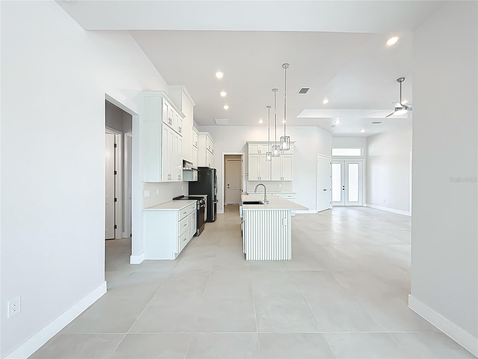 9524 Singer Cir Property Photo 15
