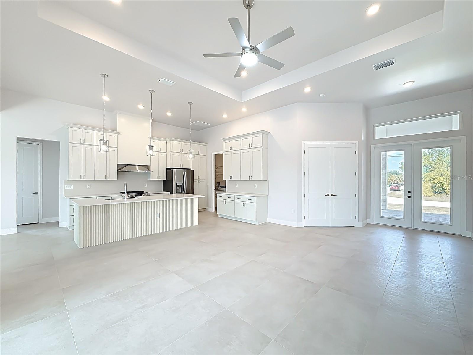 9524 Singer Cir Property Photo 17