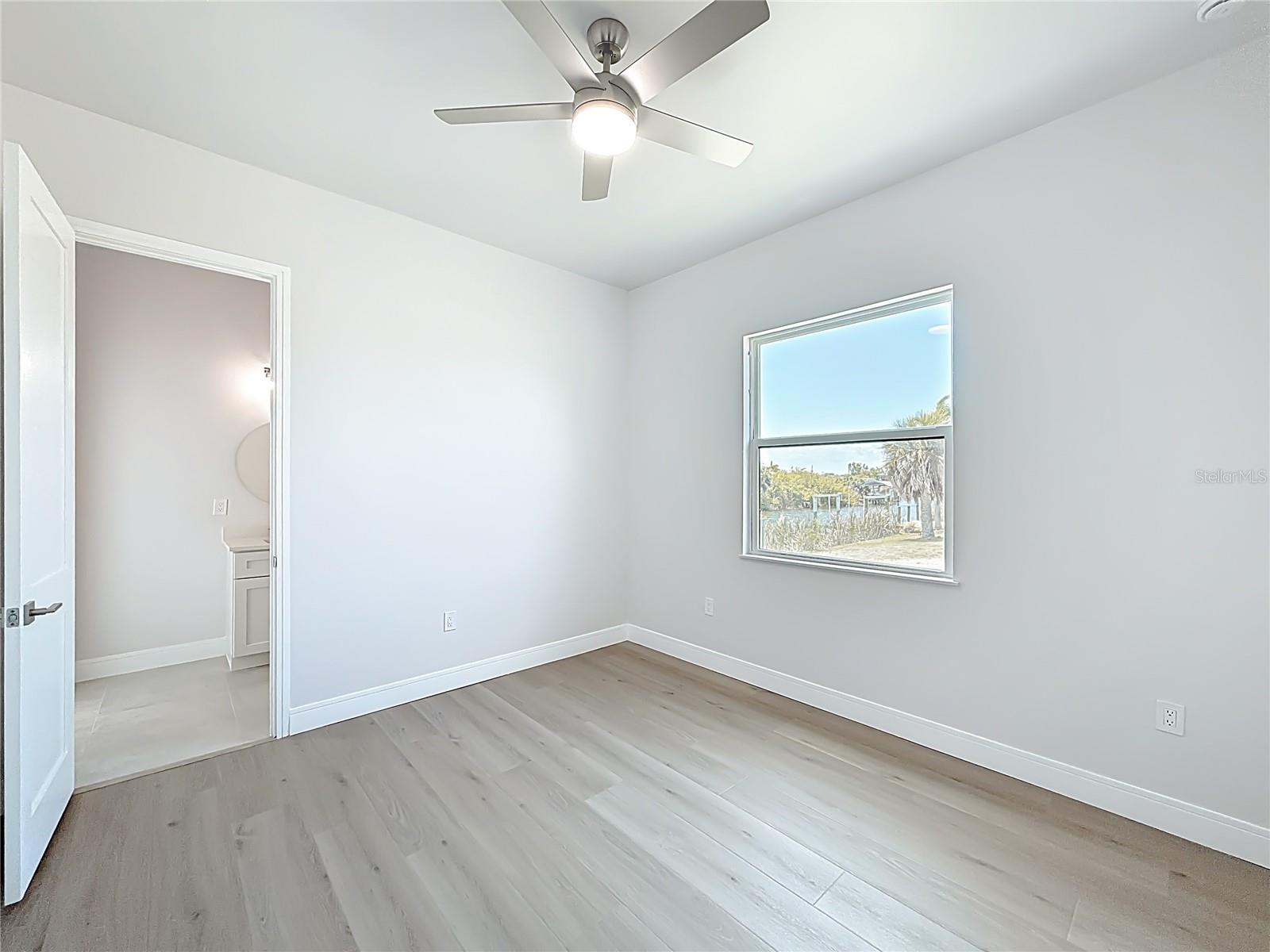 9524 Singer Cir Property Photo 19