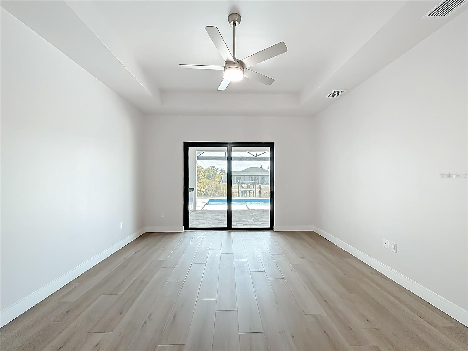 9524 Singer Cir Property Photo 28