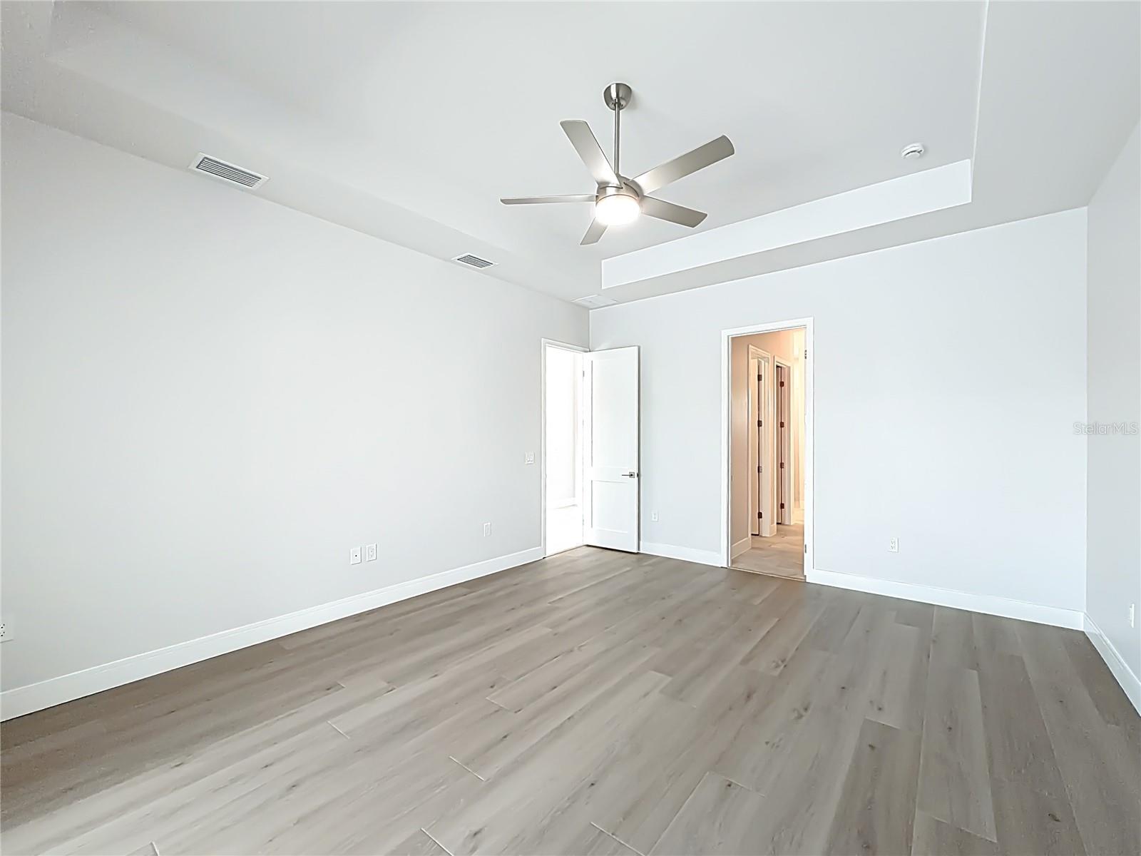 9524 Singer Cir Property Photo 30