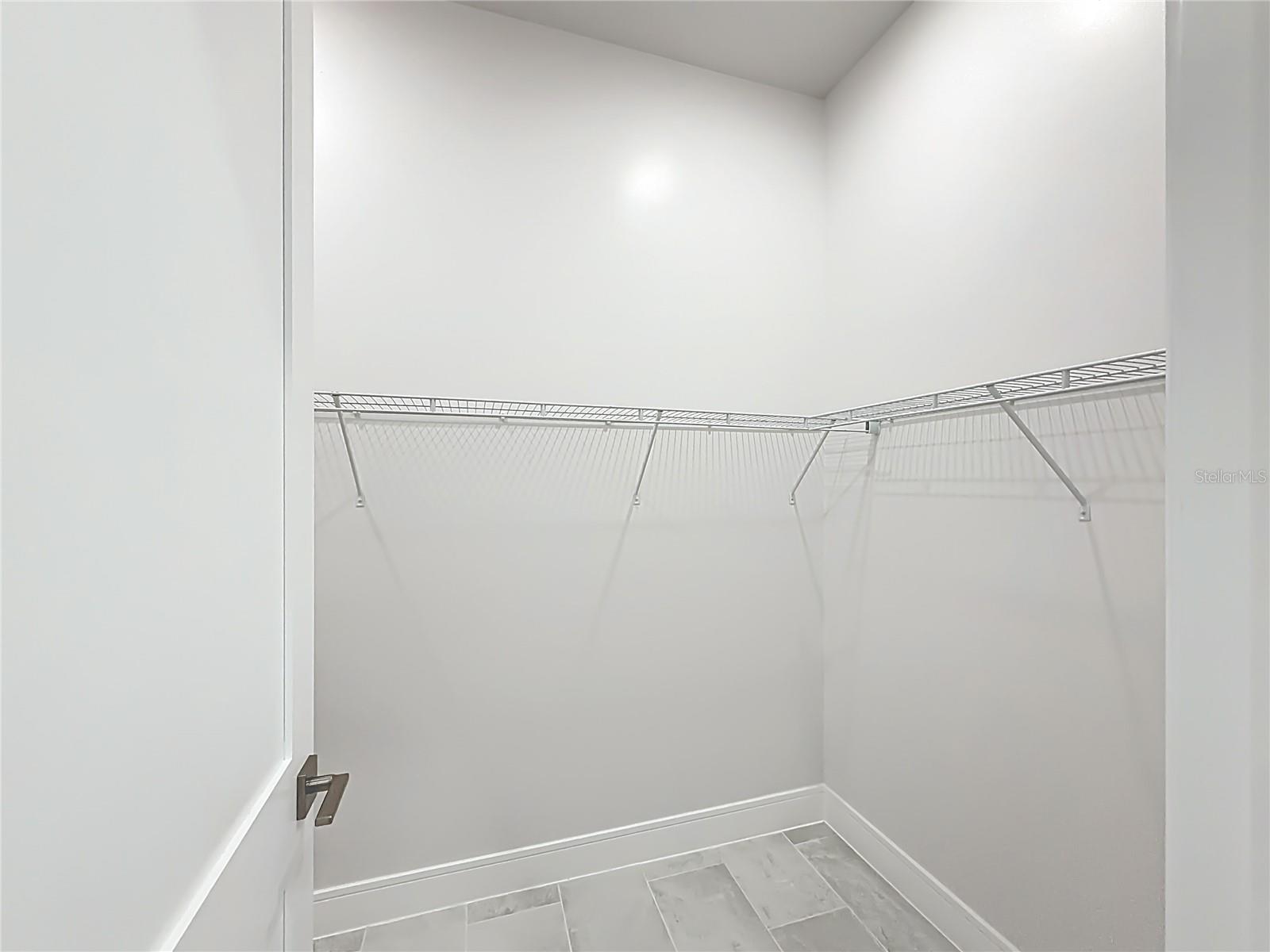9524 Singer Cir Property Photo 35
