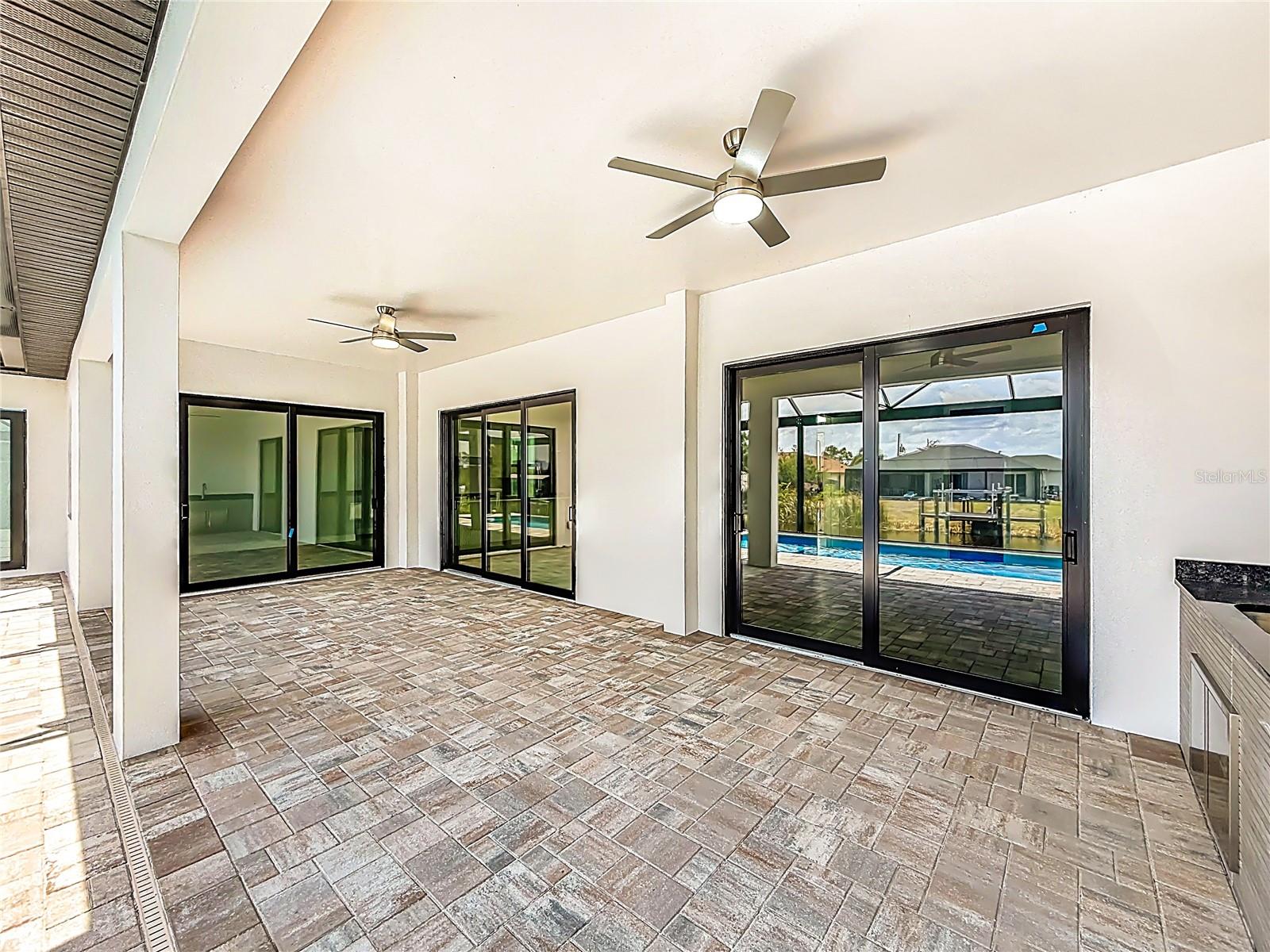 9524 Singer Cir Property Photo 53