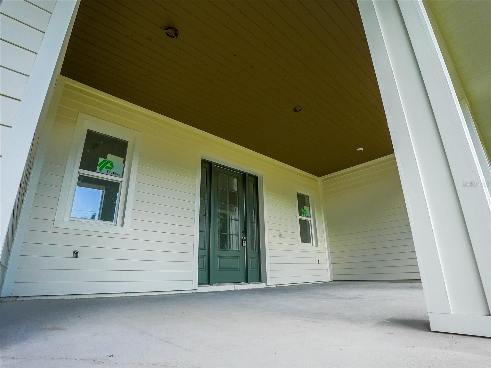 1122 Dingens Ave Property Photo 3