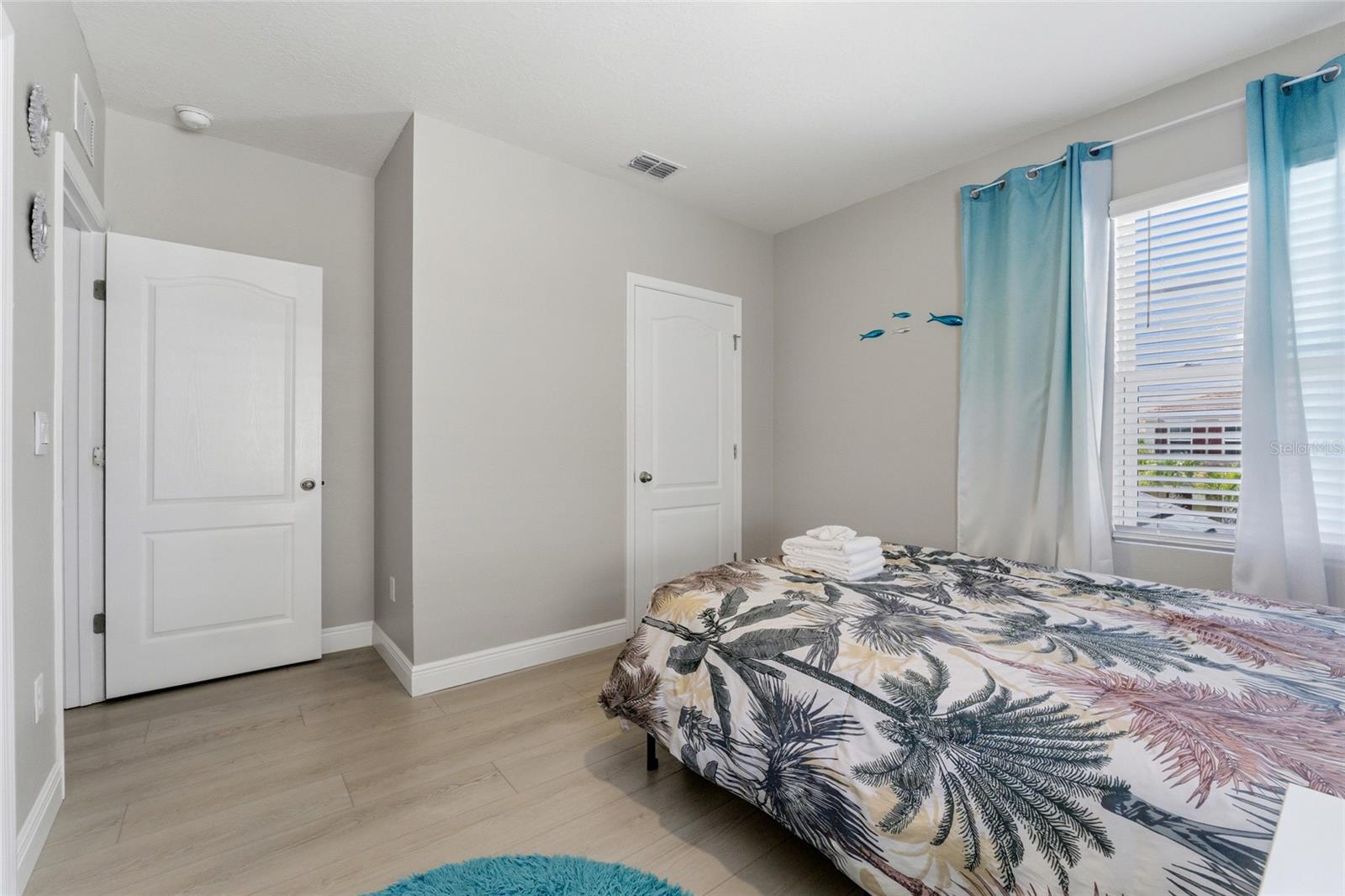 7635 Oakmoss Loop Property Photo 20
