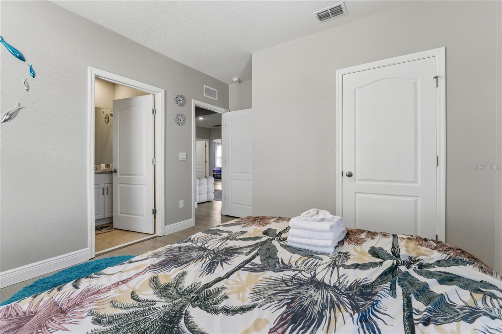 7635 Oakmoss Loop Property Photo 21