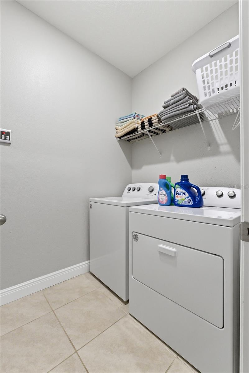 7635 Oakmoss Loop Property Photo 41
