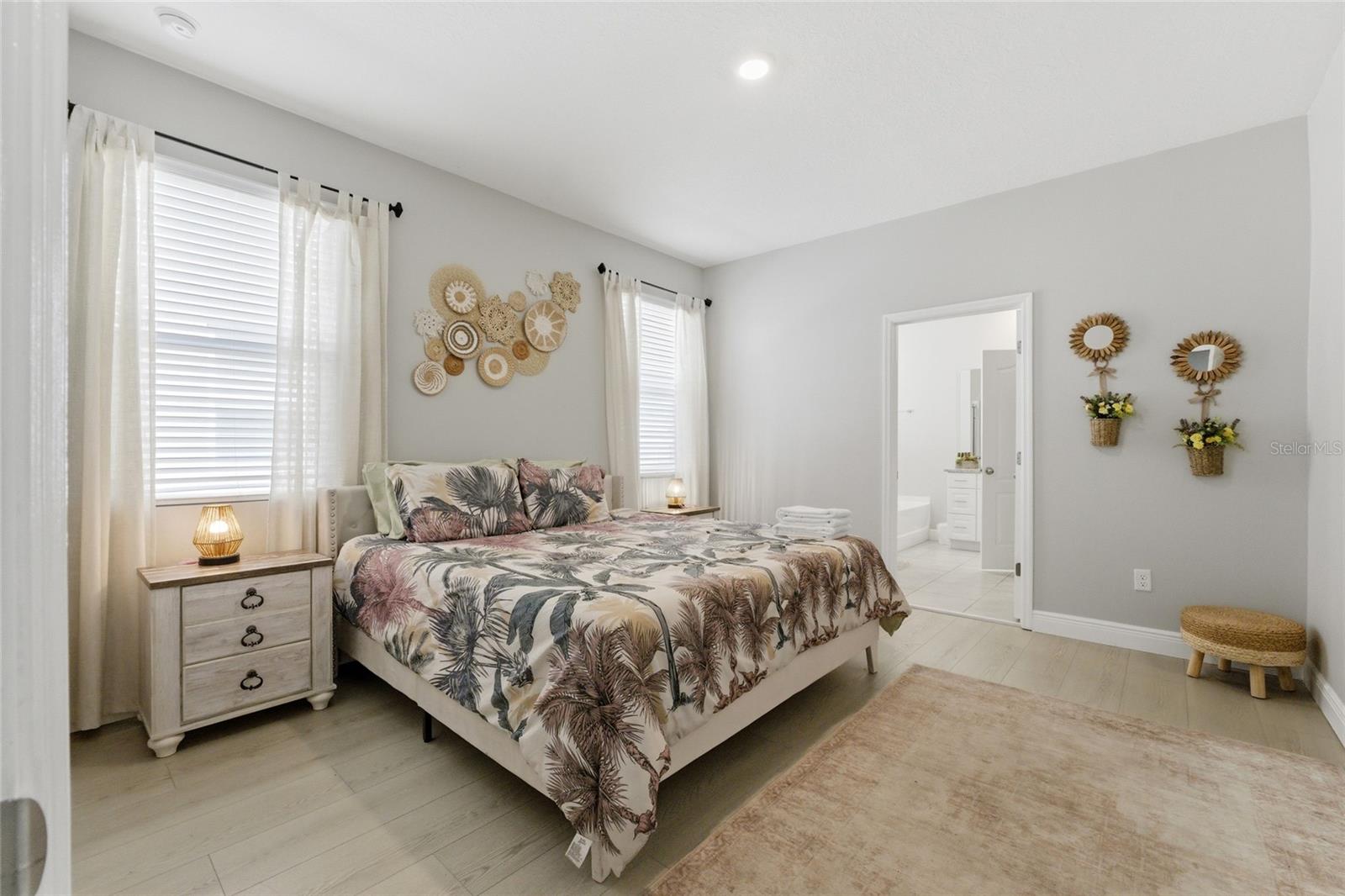 7635 Oakmoss Loop Property Photo 43