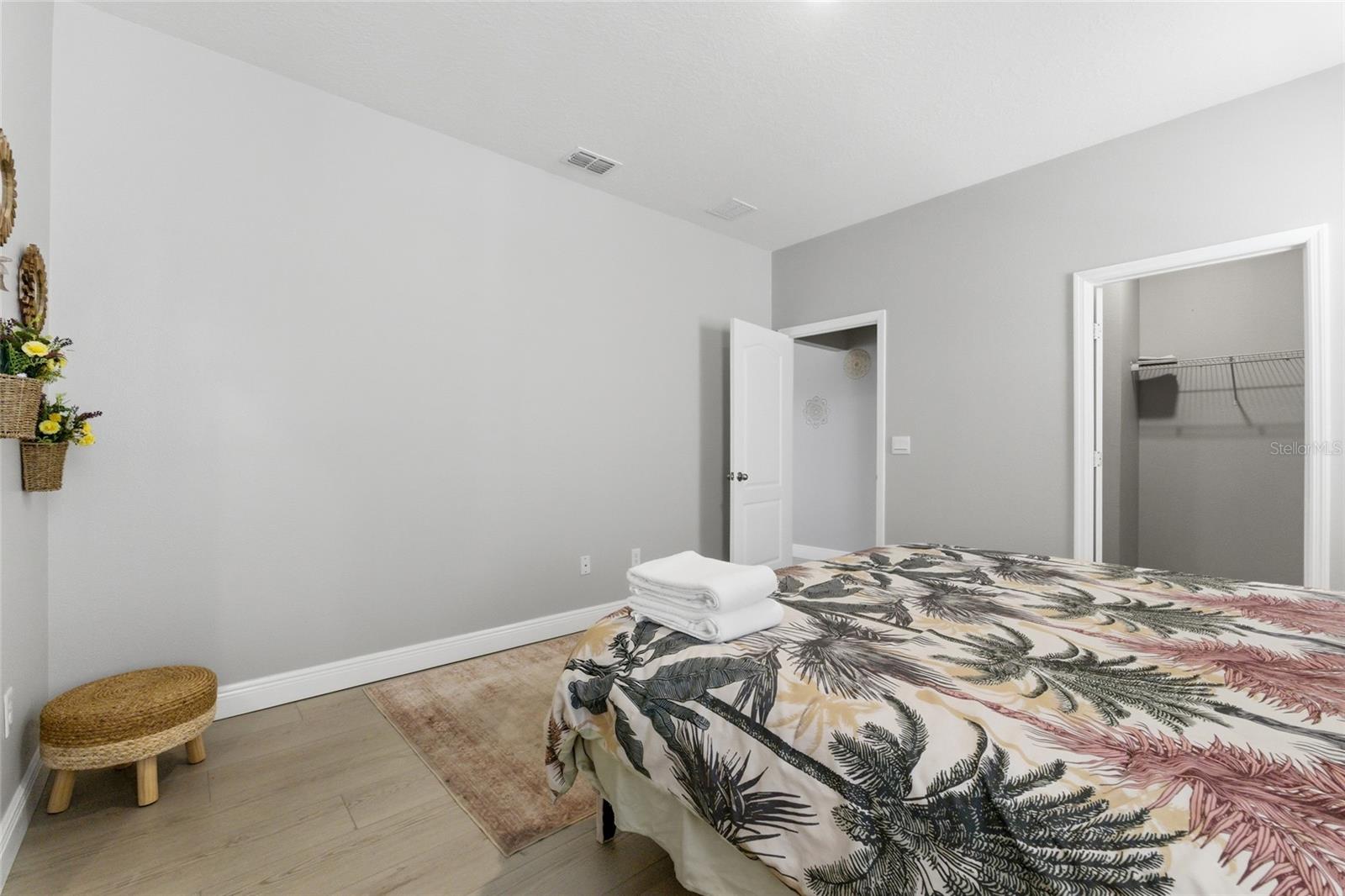 7635 Oakmoss Loop Property Photo 47