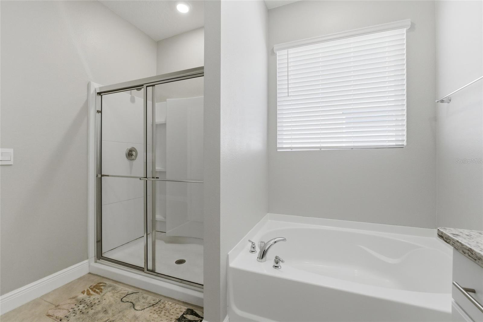 7635 Oakmoss Loop Property Photo 49