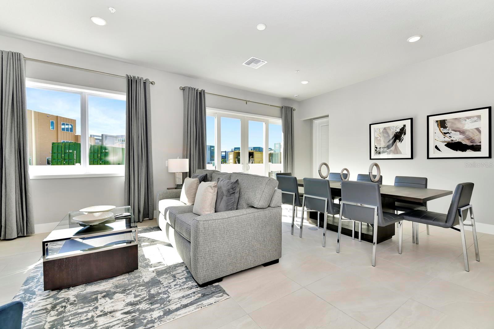 O6401857 Property Photo 11